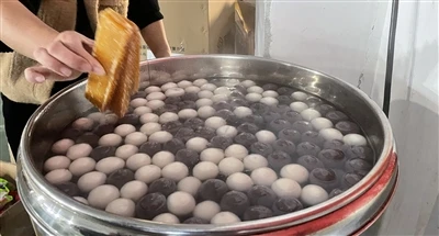 Мебель DuGao отмечает зимнее солнцестояние душевными закусками